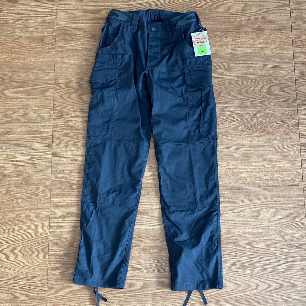 NWT SARMA woman’s size small gray cargo pants